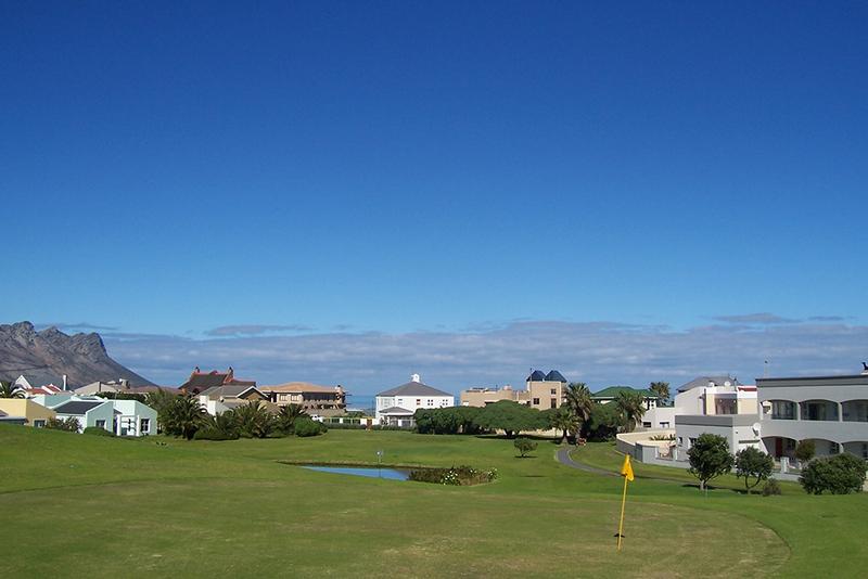 To Let 4 Bedroom Property for Rent in Greenways Golf Estate Western Cape